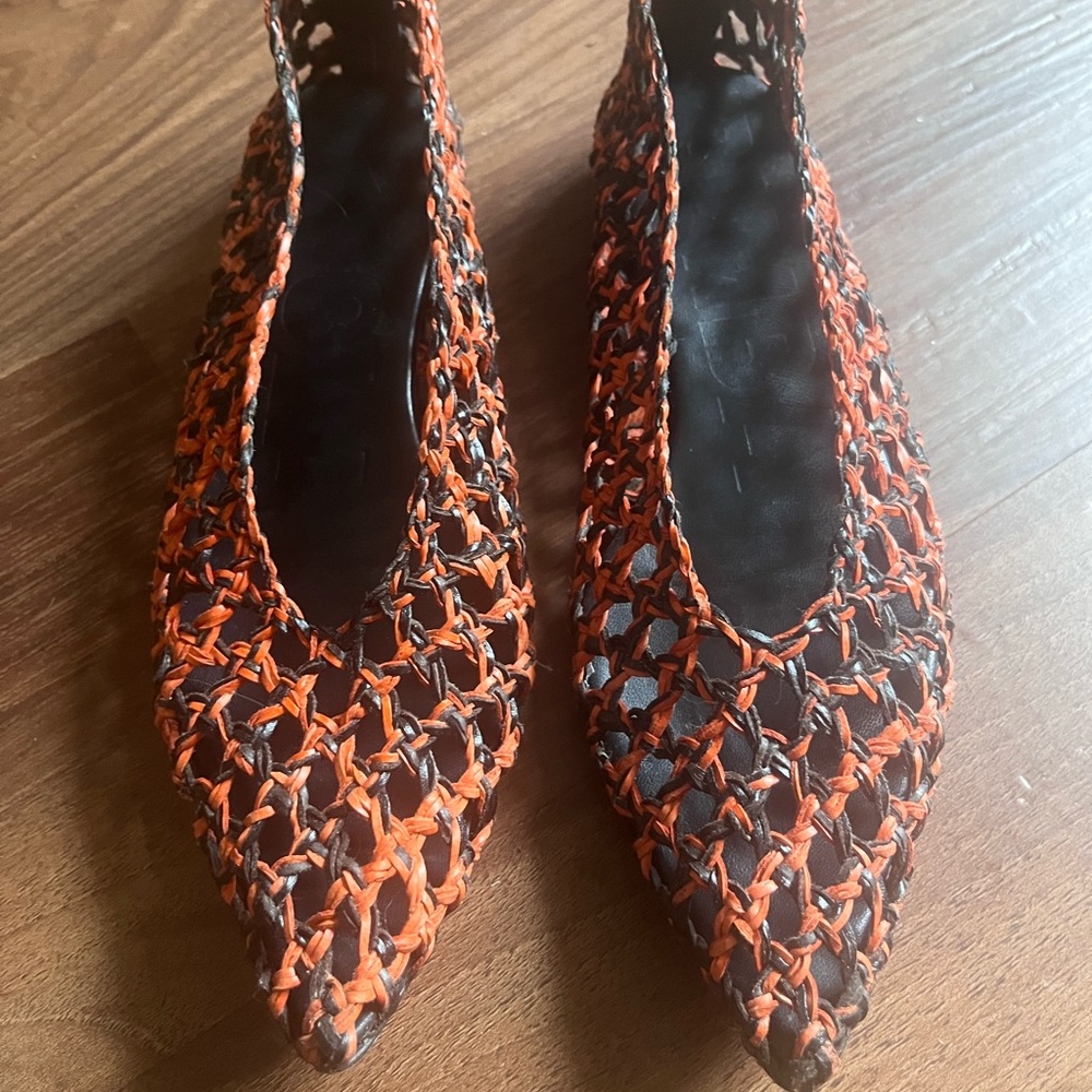 Elegant Woven Orange and Black Flats